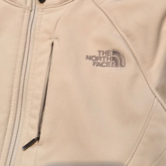 North Face Apex - Picture 3 of 4